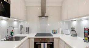 Bright 1 Bedroom Apartment Near Edgware Road - Image 3