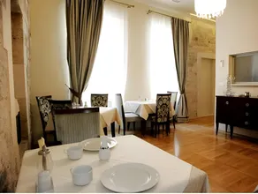 Palace Augubio - Image 3