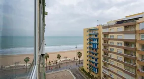 Playa Victoria Paseo Marítimo 3 Rooms - Image 3