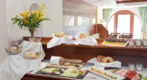 Hotel Mozart - Image 2