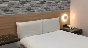 Ji Pin Hotel - Image 2