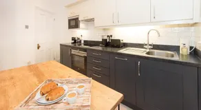 The Tower by Harrogate Serviced Apartments - Image 4
