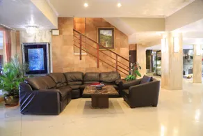 Ravine Hotel - Image 2