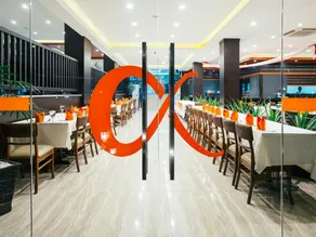 Alpha Hotel - Image 2