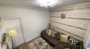 Beanies LorneStreet Four Bed House - Image 4