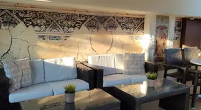 Hotel Prigipikon Suites and sofites - Image 5