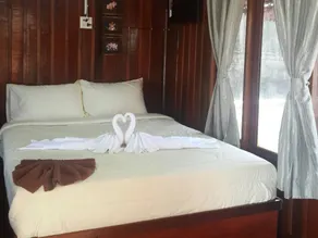 S.N. Plytorn Beach Hotel - Image 2