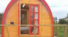 Cabina con giardino, griglia e piscina privata - Image 2