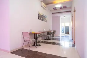 Urbanview Hotel FiFFa Kauman Malang - Image 3