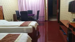 Taichuan Business Hotel - Image 2