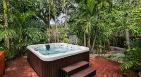 Garden botanical Villa with jacuzzi - Image 3