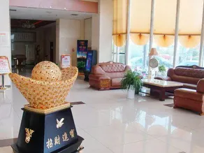 Fortune International Hotel - Image 4