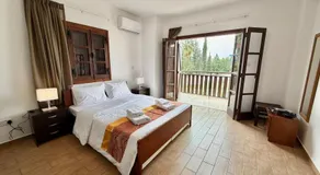Villa Encanto - Private Heated Swimming Pool for winter months 5Bedroom - Image 2