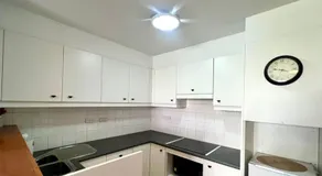 Bright City Studio Near Central - Image 5
