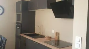 Logement à Brive avec terrasse et climatisation - près de la gare et du centre-ville - Wifi et Stationnement gratuit - Image 5
