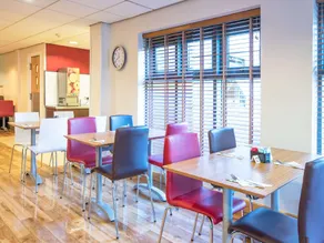 Travelodge Glasgow Airport - Image 4