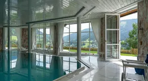 Villa Bostele with Five Bedrooms, Indoor Pool, Two Saunas & Garage - Image 3