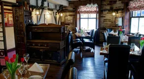 The Old White Lion Hotel - Image 2