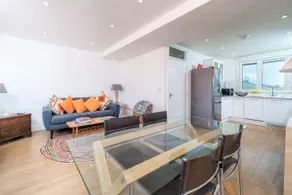 Stylish flat between London Bridge & Tower Bridge - Image 3