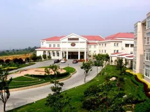Phoenix Garden - Image 5