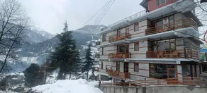 Deluxe Rooms Nayra Hotel Manali - Image 5