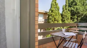 Refined comfort 1 bed Neutral Bay w parking & balcony - Image 4