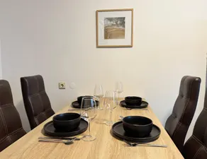 Zentrale Studio Apartments - Image 4