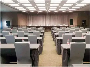 Henan Hotel - Image 5