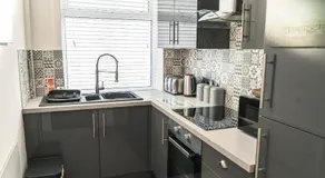 Beachmount Holiday Apartments - Image 2