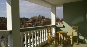 Karadzhovy Guest House - Image 3