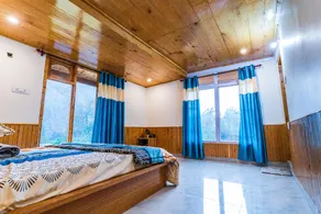 Moksha Woodhouse - Image 2