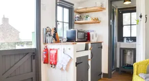 Ryan's Shepherd Hut - Uk43565 - Image 3