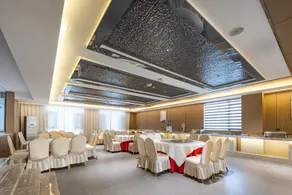 Rezen Hotel Kunming Changshui International Airport - Image 3