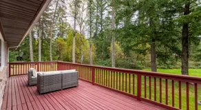 Family friendly house with MIL suite - Image 4