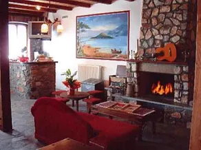 Varnous Hotel - Image 5