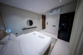 Luxury two bedroom Apartment As Salamah - Image 2
