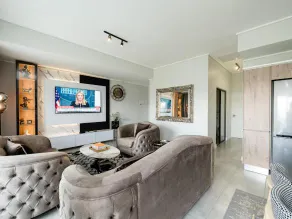 347 Waterfall Penthouse - Image 2