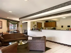 TravelStar Inn & Suites - Image 3