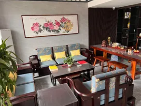 Home Inn - Huayi Select Hotel - Xinzhouyuanpinggaotiexizhan - Image 4