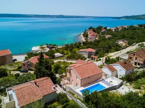 Capacious Holiday Home in Maslenica - Image 3