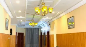 The King Hotel - Image 5