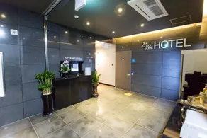 Pohang Jukdo Market Twosome - Image 2