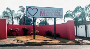 Aquarius Motel II - Image 5