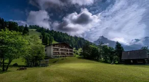 VILLA HUNDERT Boutique Mountainscape - Image 2