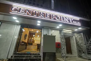 Super Townhouse Centre Point Inn Near Esplanade Metro Station - Image 3