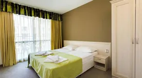 Avalon Stays - Sunny Beach - Image 2