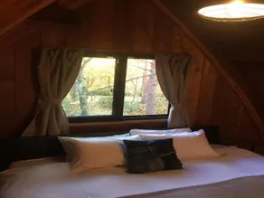 The Hut - Image 5