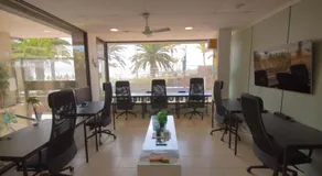 Hostel Tropical Work - Image 3