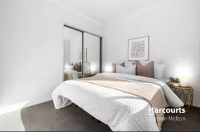 Home in thornhill park - west Melbourne - Image 2