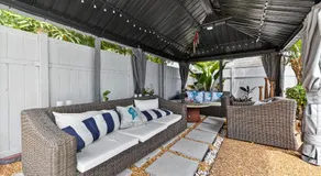 Tropical South Florida Home - Image 5